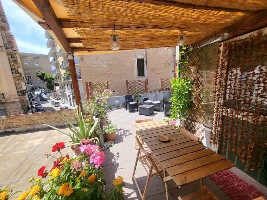 Casetta Poli- Appartamento Con Terrazza - Centro Storico Palermo Buitenkant foto