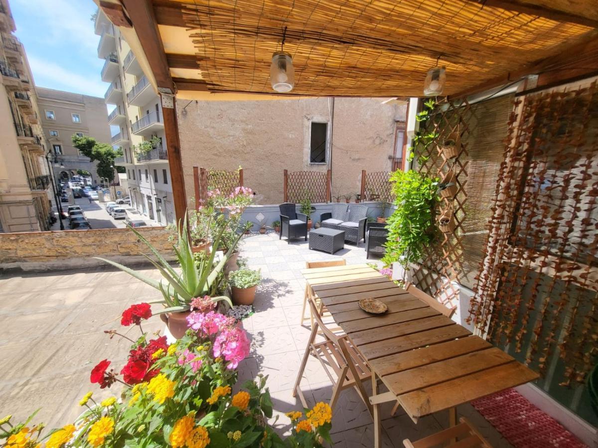 Casetta Poli- Appartamento Con Terrazza - Centro Storico Palermo Buitenkant foto