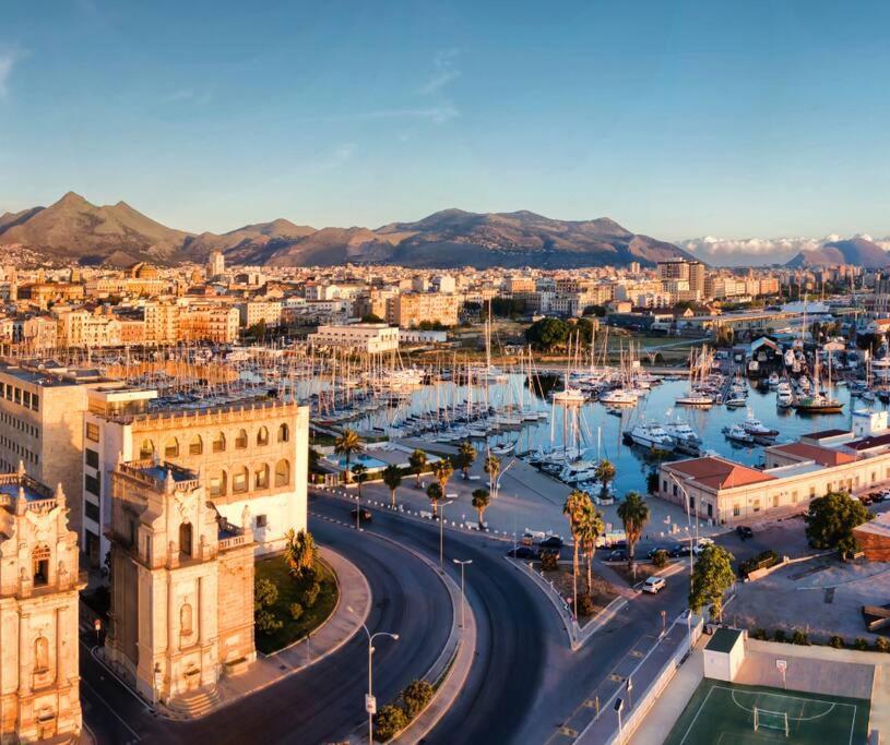 Casetta Poli- Appartamento Con Terrazza - Centro Storico Palermo Buitenkant foto